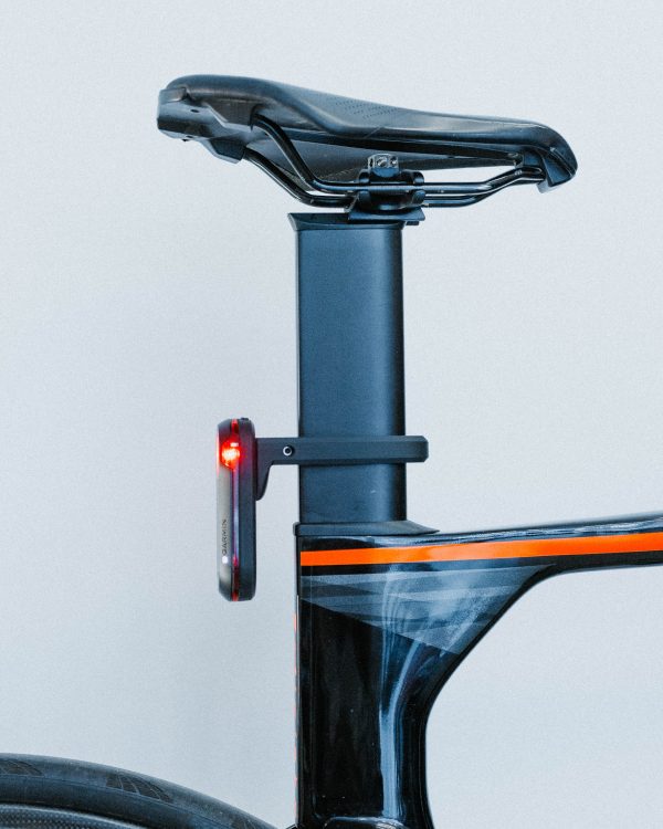 watts and grams mount with mounted Garmin Varia rear light on Giant Trinity Advanced Pro seat post.