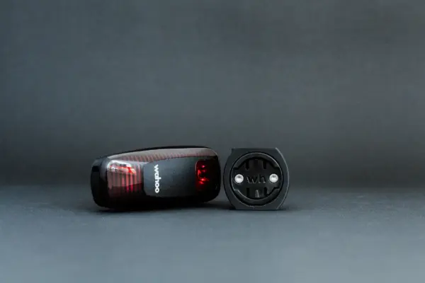 Halterung für Wahoo TRACKR RADAR mit beiliegendem Wahoo TRACKR RADAR