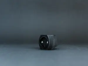 Seitliche Ansicht der Halterung für Wahoo TRACKR RADAR